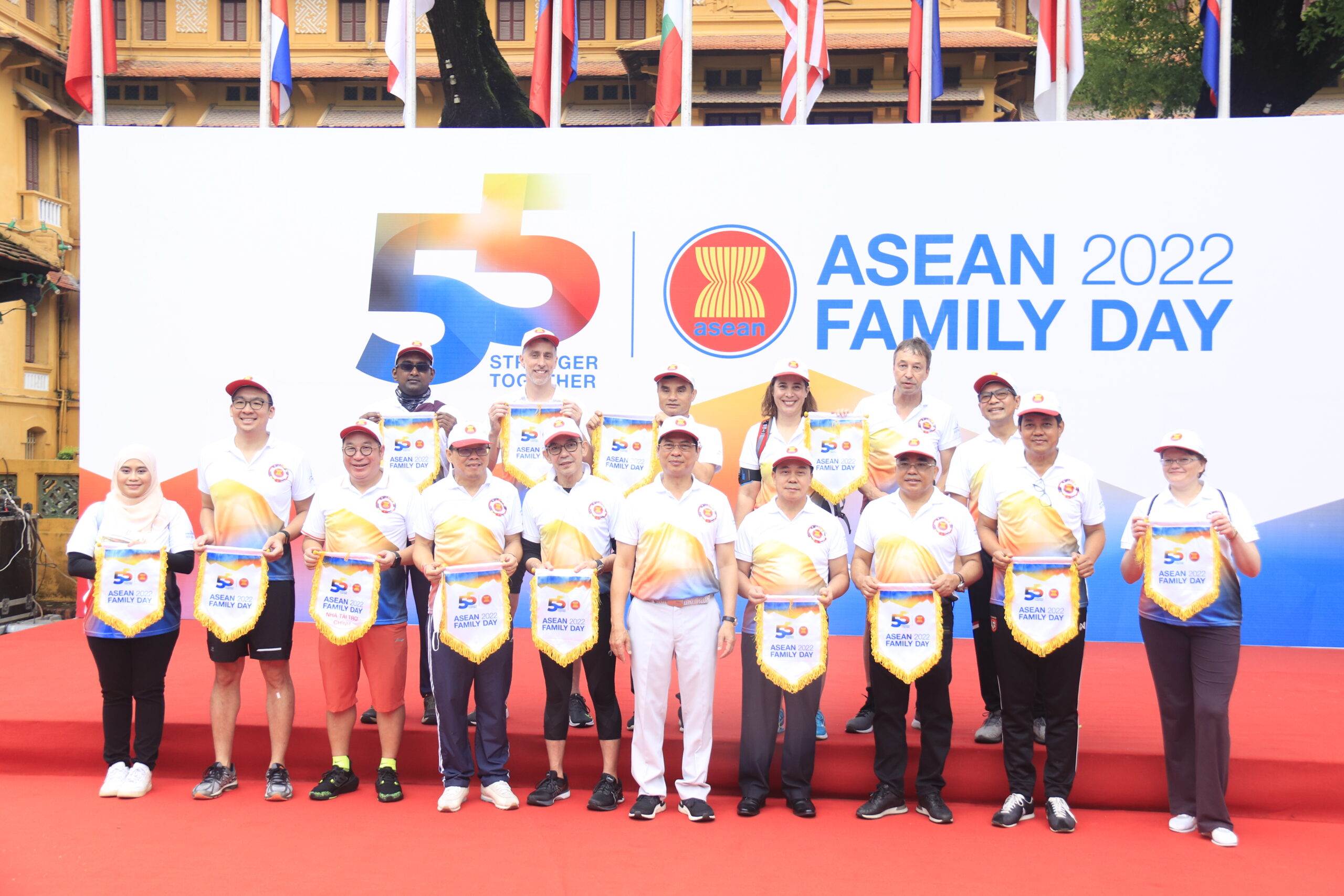 KBRI-Brussels-Hosts-ASEAN-Family-Day-2023-scaled
